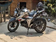 Suzuki Gixxer Dual Disc Dual Tone